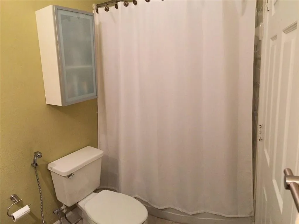 7500 Roswell Road Unit 12, Sandy Springs, Georgia 30350, 2 Bedrooms Bedrooms, ,2 BathroomsBathrooms,Residential,Sold,7500 Roswell Road Unit 12,6519670