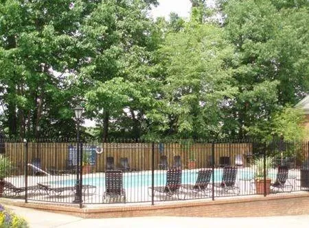 7500 Roswell Road Unit 12, Sandy Springs, Georgia 30350, 2 Bedrooms Bedrooms, ,2 BathroomsBathrooms,Residential,Sold,7500 Roswell Road Unit 12,6519670