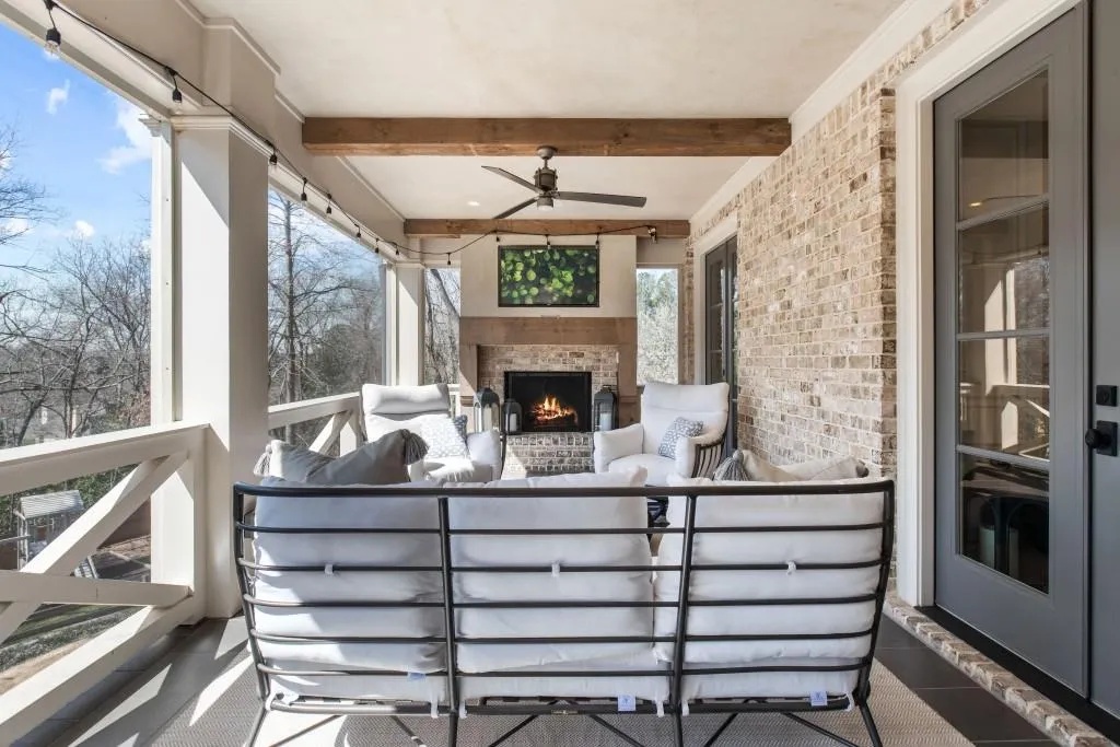 1624 Chevron Way, Sandy Springs, Georgia 30350, 6 Bedrooms Bedrooms, ,6 BathroomsBathrooms,Residential,Sold,1624 Chevron Way,6853037
