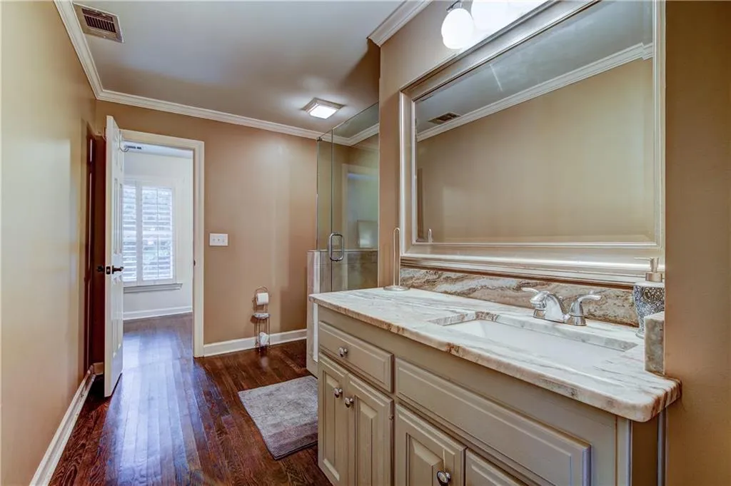 8440 Valemont Drive, Sandy Springs, Georgia 30350, 5 Bedrooms Bedrooms, ,4 BathroomsBathrooms,Residential,Sold,8440 Valemont Drive,6097381