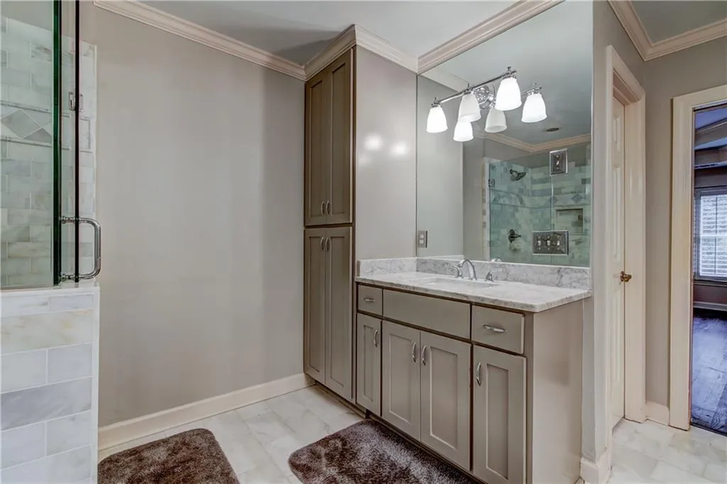 8440 Valemont Drive, Sandy Springs, Georgia 30350, 5 Bedrooms Bedrooms, ,4 BathroomsBathrooms,Residential,Sold,8440 Valemont Drive,6097381