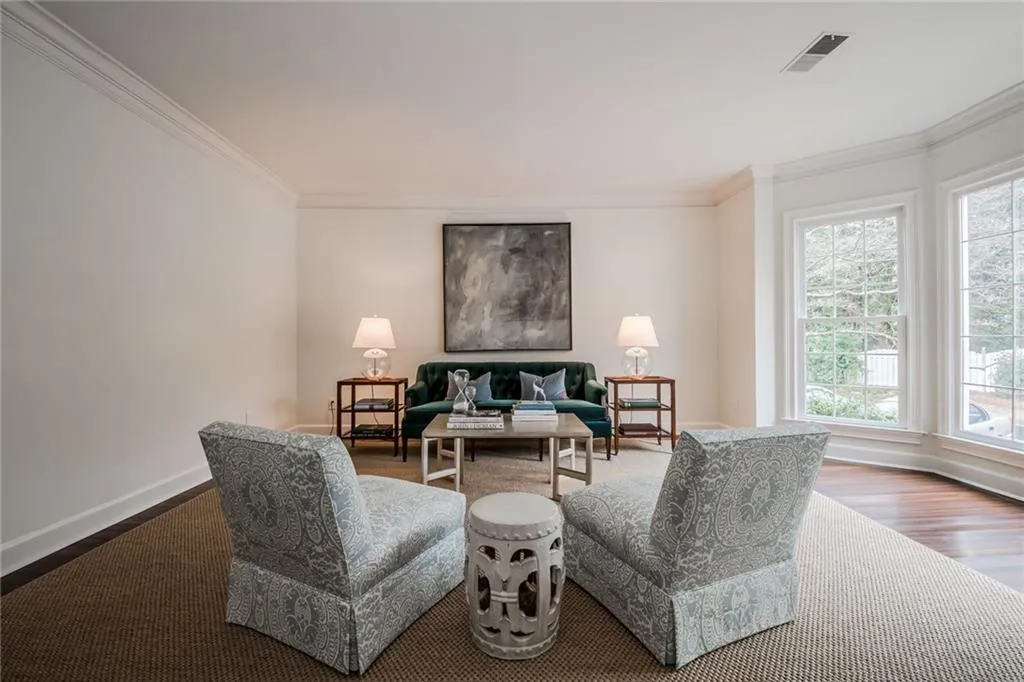 3075 Howell Mill Road Nw Unit 11, Atlanta, Georgia 30327, 3 Bedrooms Bedrooms, ,2 BathroomsBathrooms,Residential,Sold,3075 Howell Mill Road Nw Unit 11,5949950