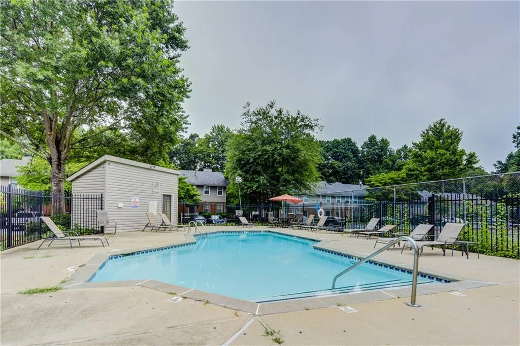 7750 Roswell Road Unit 6c, Atlanta, Georgia 30350, 3 Bedrooms Bedrooms, ,2 BathroomsBathrooms,Residential,Sold,7750 Roswell Road Unit 6c,6042251