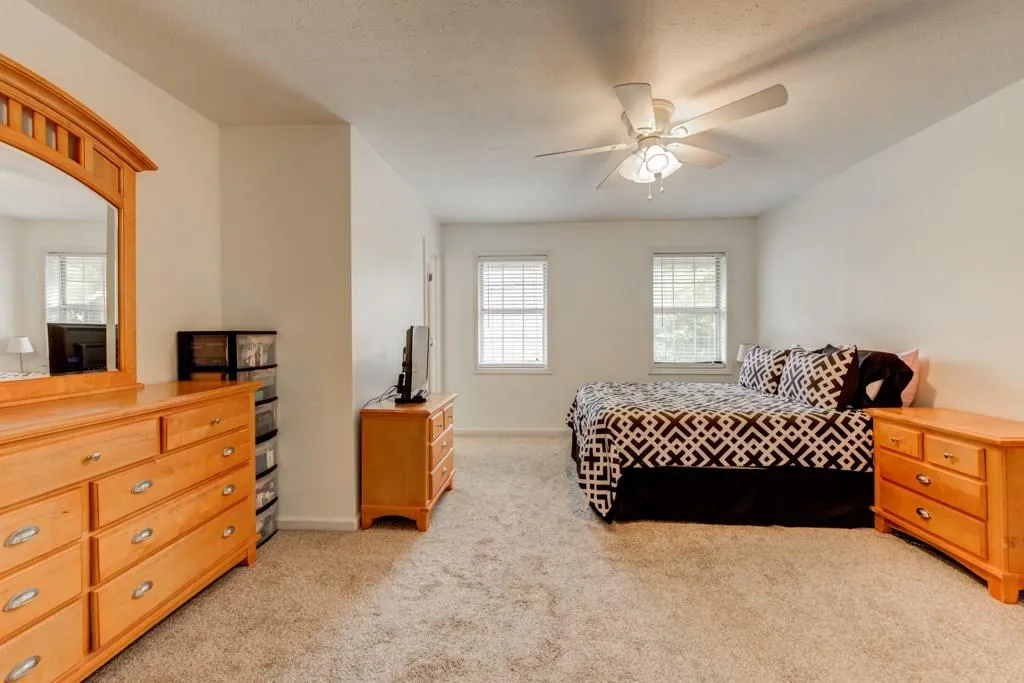 7750 Roswell Road Unit 6c, Atlanta, Georgia 30350, 3 Bedrooms Bedrooms, ,2 BathroomsBathrooms,Residential,Sold,7750 Roswell Road Unit 6c,6042251