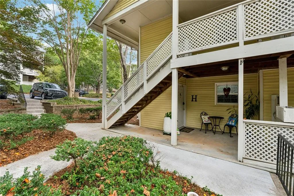 6808 Glenridge Drive Unit H, Atlanta, Georgia 30328, 1 Bedroom Bedrooms, ,1 BathroomBathrooms,Residential,For Sale,6808 Glenridge Drive Unit H,7659385