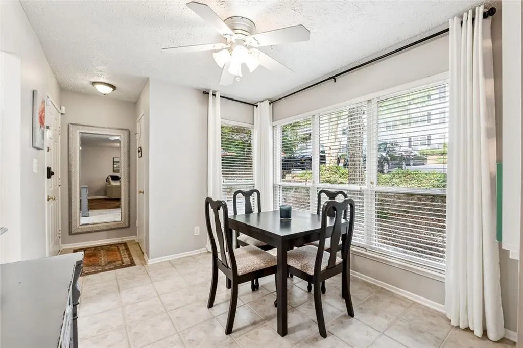 6808 Glenridge Drive Unit H, Atlanta, Georgia 30328, 1 Bedroom Bedrooms, ,1 BathroomBathrooms,Residential,For Sale,6808 Glenridge Drive Unit H,7659385