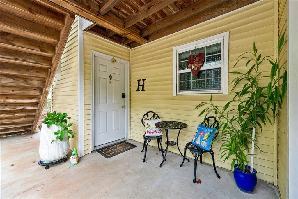 6808 Glenridge Drive Unit H, Atlanta, Georgia 30328, 1 Bedroom Bedrooms, ,1 BathroomBathrooms,Residential,For Sale,6808 Glenridge Drive Unit H,7659385