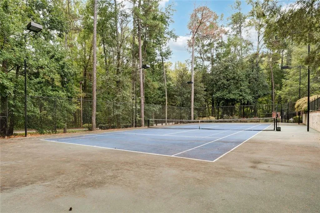 6808 Glenridge Drive Unit H, Atlanta, Georgia 30328, 1 Bedroom Bedrooms, ,1 BathroomBathrooms,Residential,For Sale,6808 Glenridge Drive Unit H,7659385
