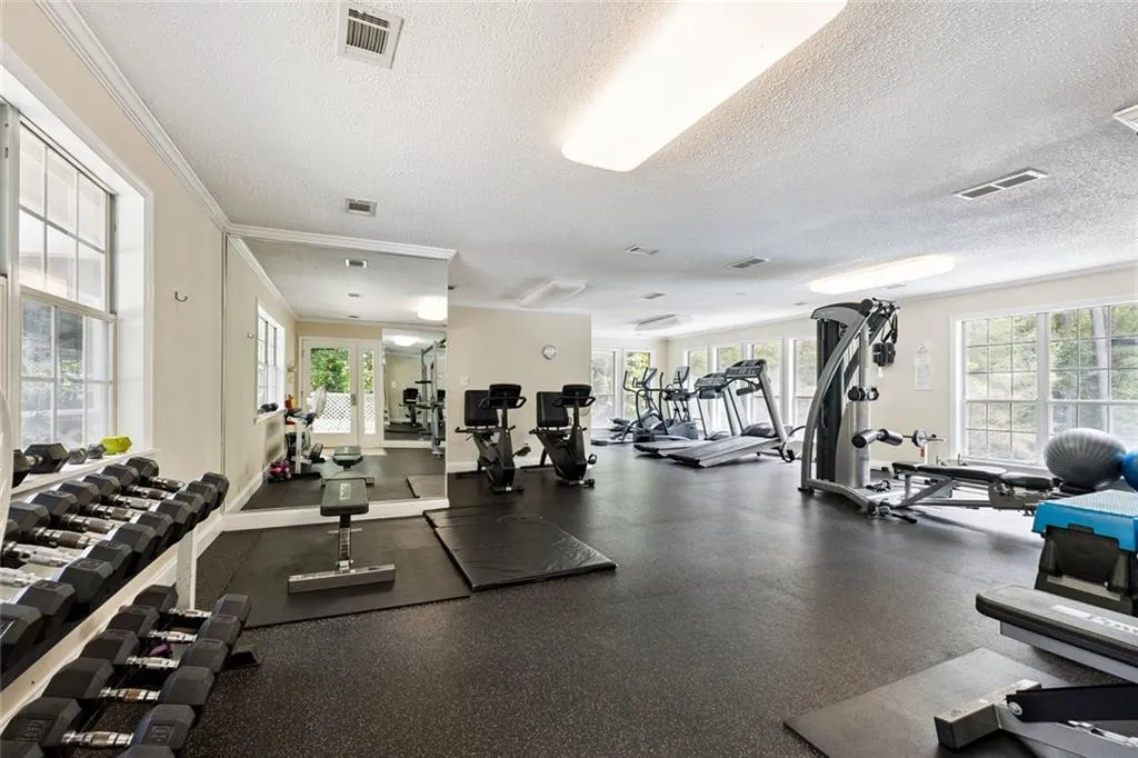 6808 Glenridge Drive Unit H, Atlanta, Georgia 30328, 1 Bedroom Bedrooms, ,1 BathroomBathrooms,Residential,For Sale,6808 Glenridge Drive Unit H,7659385