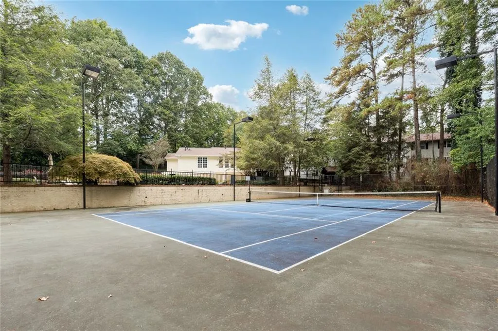 6808 Glenridge Drive Unit H, Atlanta, Georgia 30328, 1 Bedroom Bedrooms, ,1 BathroomBathrooms,Residential,For Sale,6808 Glenridge Drive Unit H,7659385