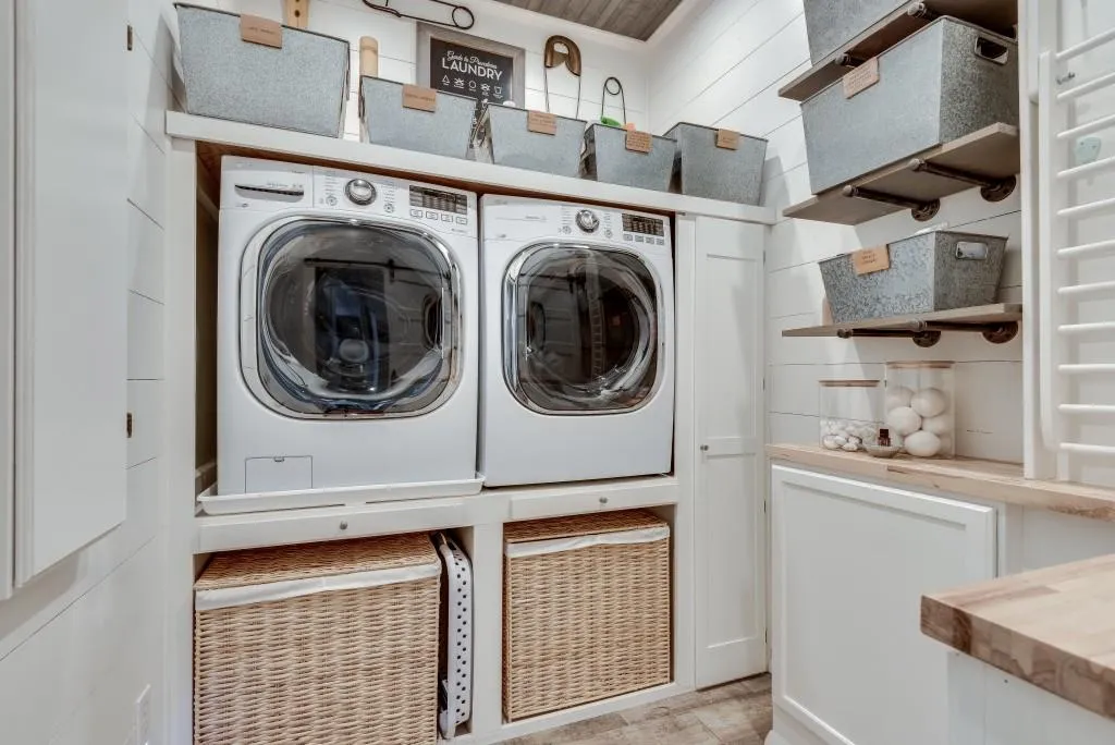 590 Wembley Circle, Atlanta, Georgia 30328, 5 Bedrooms Bedrooms, ,4 BathroomsBathrooms,Residential,Sold,590 Wembley Circle,7447825 590 Wembley Circle, Atlanta, Georgia 30328, 5 Bedrooms Bedrooms, ,4 BathroomsBathrooms,Residential,Sold,590 Wembley Circle,7447825