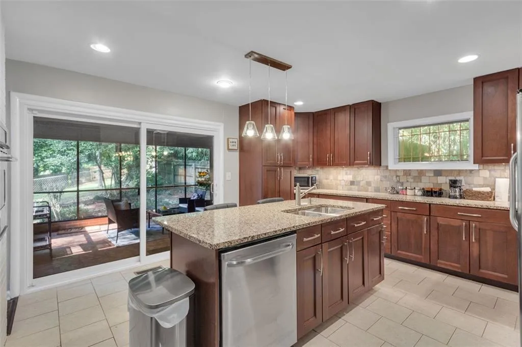 2994 Baker Ridge Drive Nw, Atlanta, Georgia 30318, 4 Bedrooms Bedrooms, ,2 BathroomsBathrooms,Residential,For Sale,2994 Baker Ridge Drive Nw,7605774