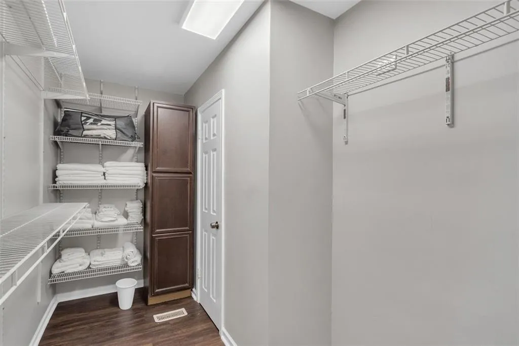 2994 Baker Ridge Drive Nw, Atlanta, Georgia 30318, 4 Bedrooms Bedrooms, ,2 BathroomsBathrooms,Residential,For Sale,2994 Baker Ridge Drive Nw,7605774