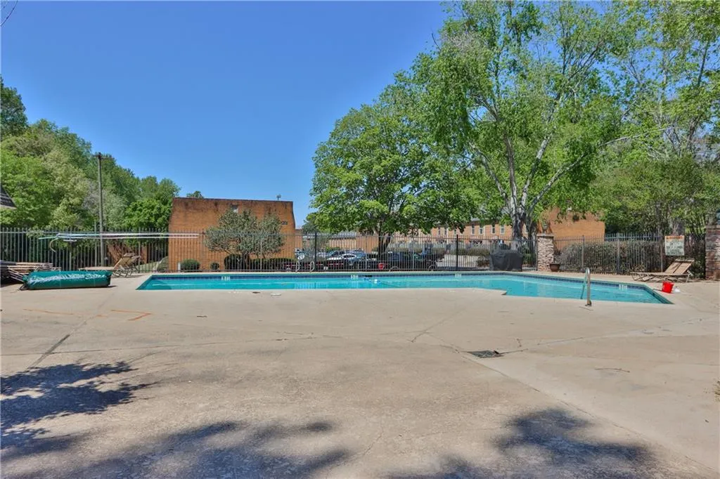 205 Winding River Drive Unit F, Sandy Springs, Georgia 30350, 2 Bedrooms Bedrooms, ,2 BathroomsBathrooms,Residential,Sold,205 Winding River Drive Unit F,7204669 205 Winding River Drive Unit F, Sandy Springs, Georgia 30350, 2 Bedrooms Bedrooms, ,2 BathroomsBathrooms,Residential,Sold,205 Winding River Drive Unit F,7204669