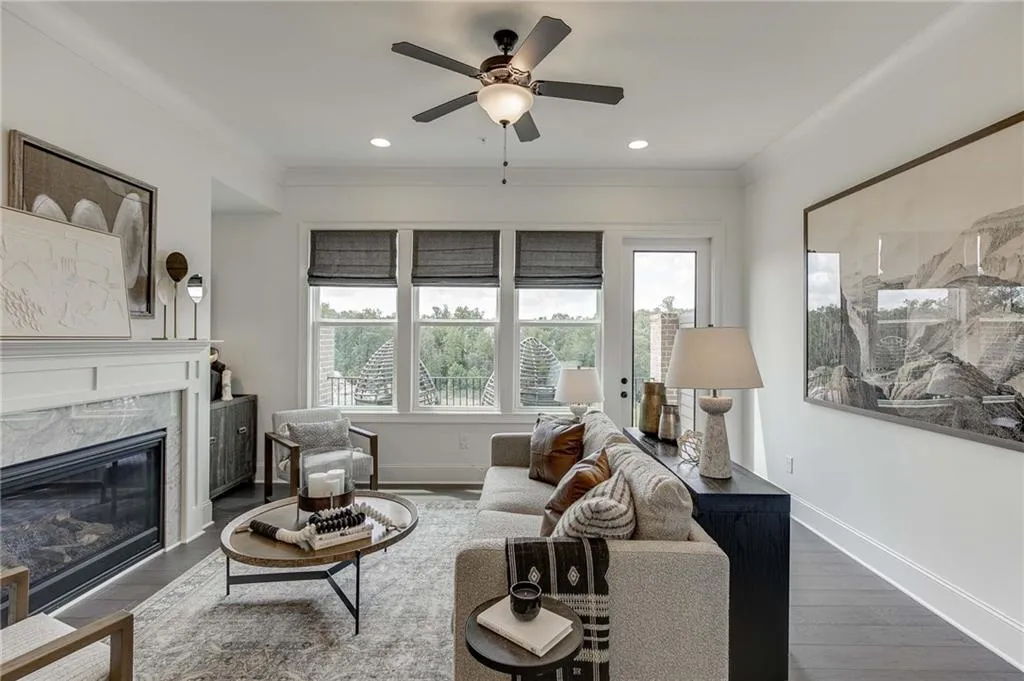 6836 Crescendo Court Unit 219, Sandy Springs, Georgia 30328, 3 Bedrooms Bedrooms, ,3 BathroomsBathrooms,Residential,Sold,6836 Crescendo Court Unit 219,7116213