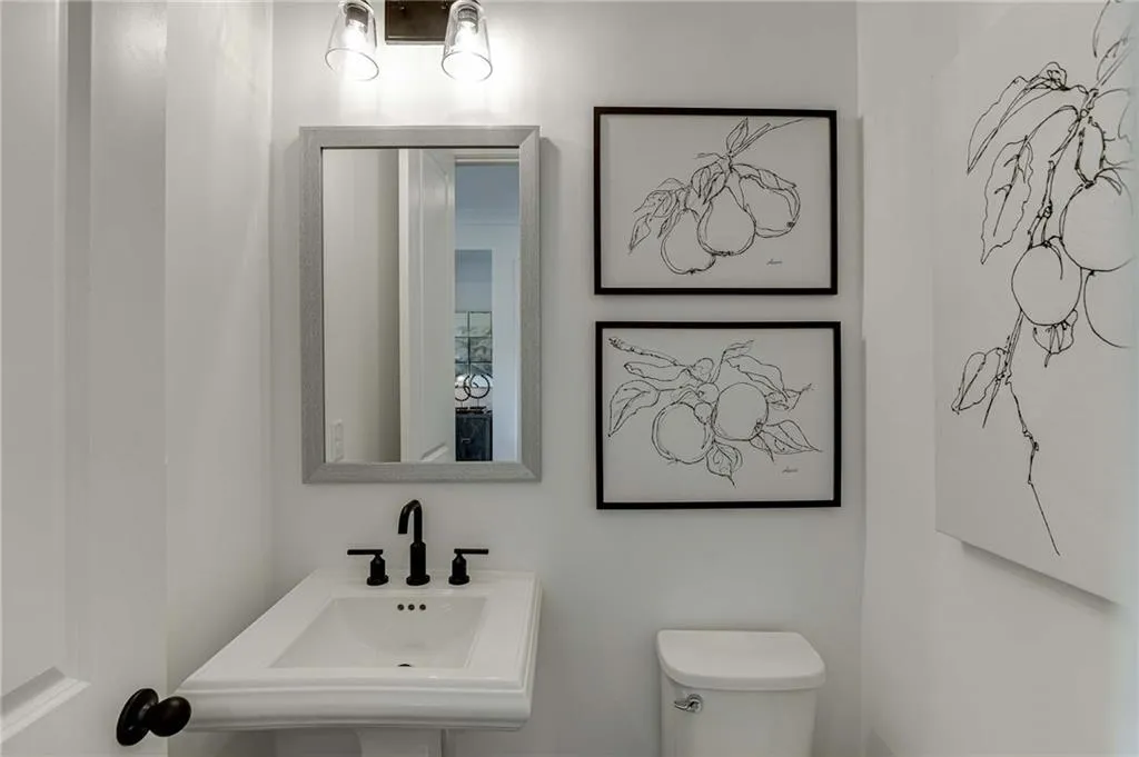 6836 Crescendo Court Unit 219, Sandy Springs, Georgia 30328, 3 Bedrooms Bedrooms, ,3 BathroomsBathrooms,Residential,Sold,6836 Crescendo Court Unit 219,7116213