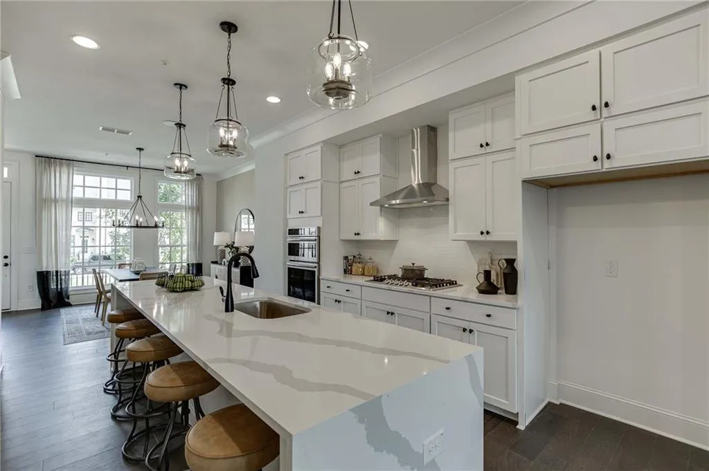 6836 Crescendo Court Unit 219, Sandy Springs, Georgia 30328, 3 Bedrooms Bedrooms, ,3 BathroomsBathrooms,Residential,Sold,6836 Crescendo Court Unit 219,7116213