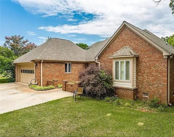 244 Woodridge Way, Royston, Georgia 30662