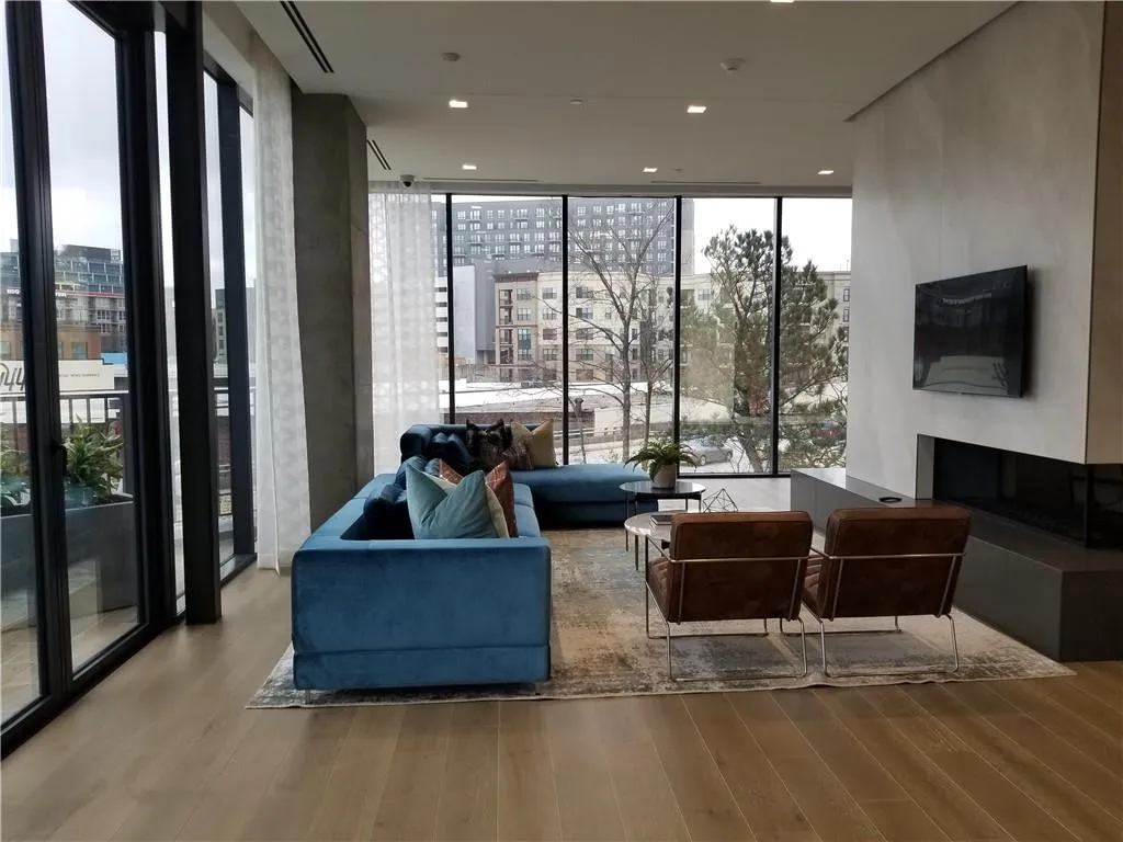 View of common area