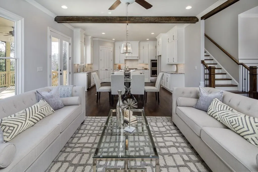 237 Belle Lane, Sandy Springs, Georgia 30328, 5 Bedrooms Bedrooms, ,5 BathroomsBathrooms,Residential,Sold,237 Belle Lane,6009465