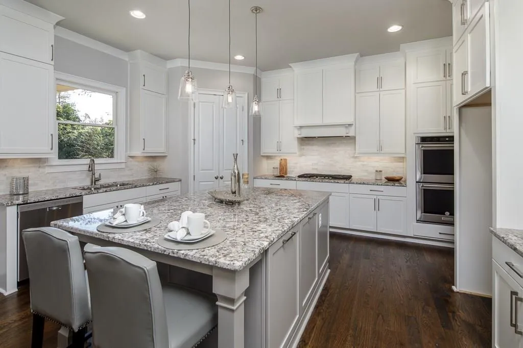 237 Belle Lane, Sandy Springs, Georgia 30328, 5 Bedrooms Bedrooms, ,5 BathroomsBathrooms,Residential,Sold,237 Belle Lane,6009465