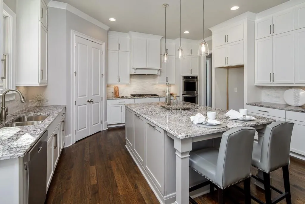 237 Belle Lane, Sandy Springs, Georgia 30328, 5 Bedrooms Bedrooms, ,5 BathroomsBathrooms,Residential,Sold,237 Belle Lane,6009465