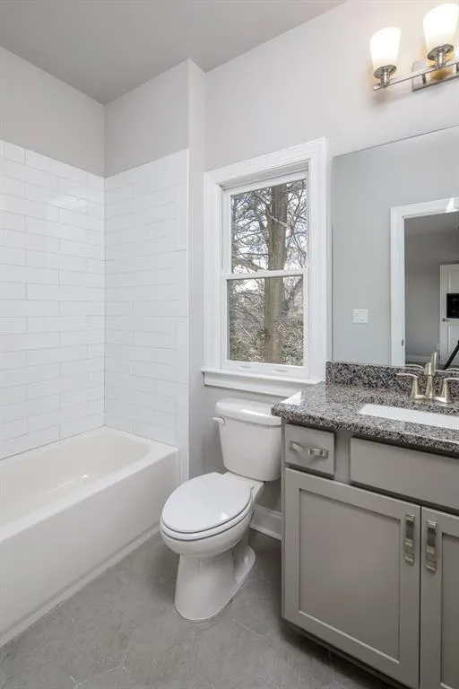 237 Belle Lane, Sandy Springs, Georgia 30328, 5 Bedrooms Bedrooms, ,5 BathroomsBathrooms,Residential,Sold,237 Belle Lane,6009465