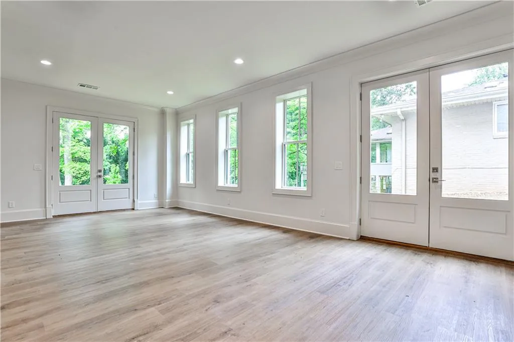 155 Pine Lake Drive, Atlanta, Georgia 30327, 6 Bedrooms Bedrooms, ,6 BathroomsBathrooms,Residential,Sold,155 Pine Lake Drive,7425719