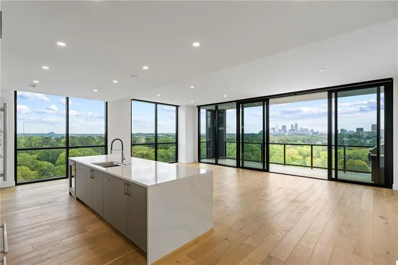2425 Peachtree Road Ne Unit 1409, Atlanta, Georgia 30305, 3 Bedrooms Bedrooms, 0 ,3 BathroomsBathrooms,Residential,For Sale,2425 Peachtree Road Ne Unit 1409,7753673