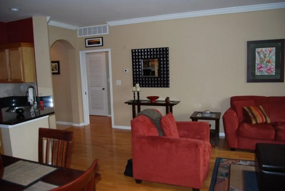 5641 Roswell Road Unit 302, Sandy Springs, Georgia 30342, 2 Bedrooms Bedrooms, ,2 BathroomsBathrooms,Residential,Sold,5641 Roswell Road Unit 302,5693964