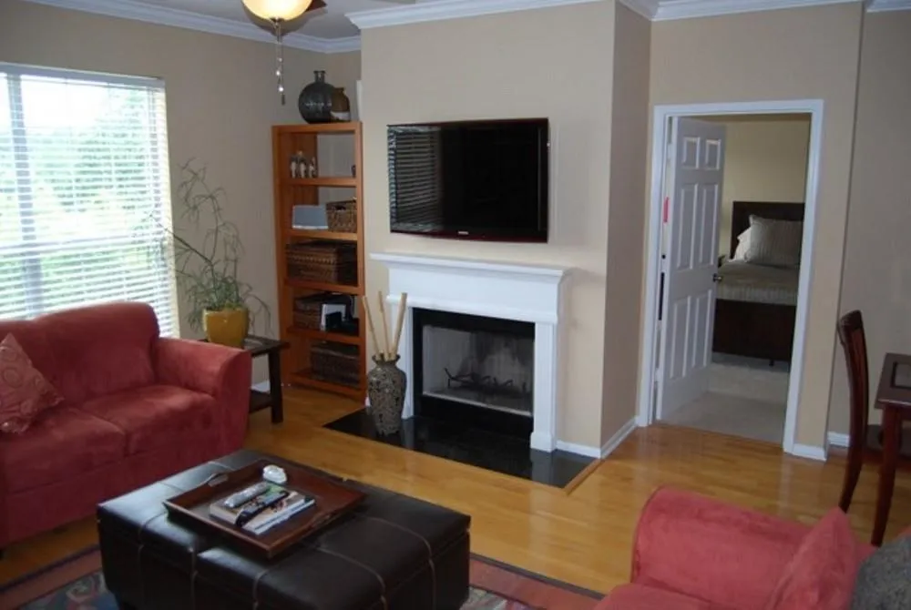 5641 Roswell Road Unit 302, Sandy Springs, Georgia 30342, 2 Bedrooms Bedrooms, ,2 BathroomsBathrooms,Residential,Sold,5641 Roswell Road Unit 302,5693964