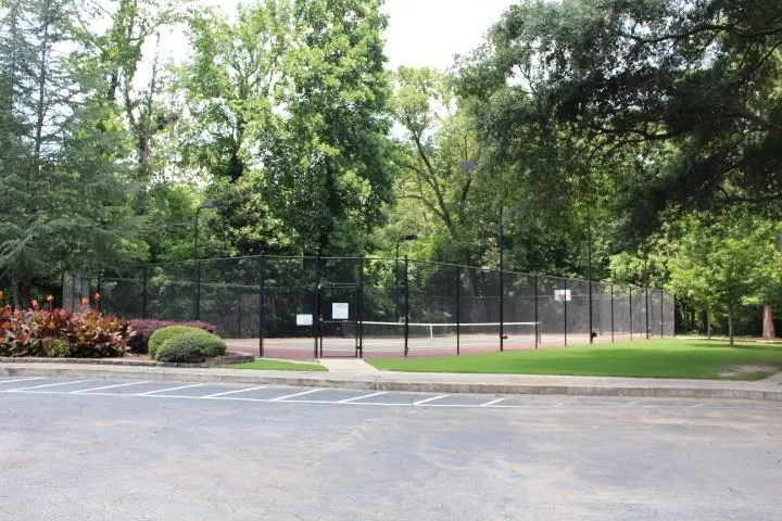 6700 Roswell Road Unit 23e, Atlanta, Georgia 30328, 2 Bedrooms Bedrooms, ,1 BathroomBathrooms,Residential,Sold,6700 Roswell Road Unit 23e,5876873