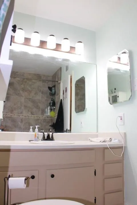 6700 Roswell Road Unit 23e, Atlanta, Georgia 30328, 2 Bedrooms Bedrooms, ,1 BathroomBathrooms,Residential,Sold,6700 Roswell Road Unit 23e,5876873