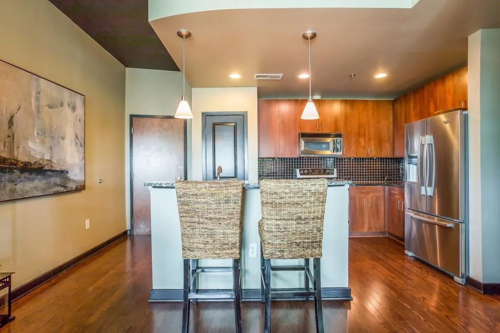 250 Pharr Road Ne Unit 317, Atlanta, Georgia 30305, 1 Bedroom Bedrooms, ,1 BathroomBathrooms,Residential,Sold,250 Pharr Road Ne Unit 317,5803025