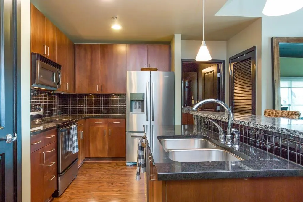 250 Pharr Road Ne Unit 317, Atlanta, Georgia 30305, 1 Bedroom Bedrooms, ,1 BathroomBathrooms,Residential,Sold,250 Pharr Road Ne Unit 317,5803025