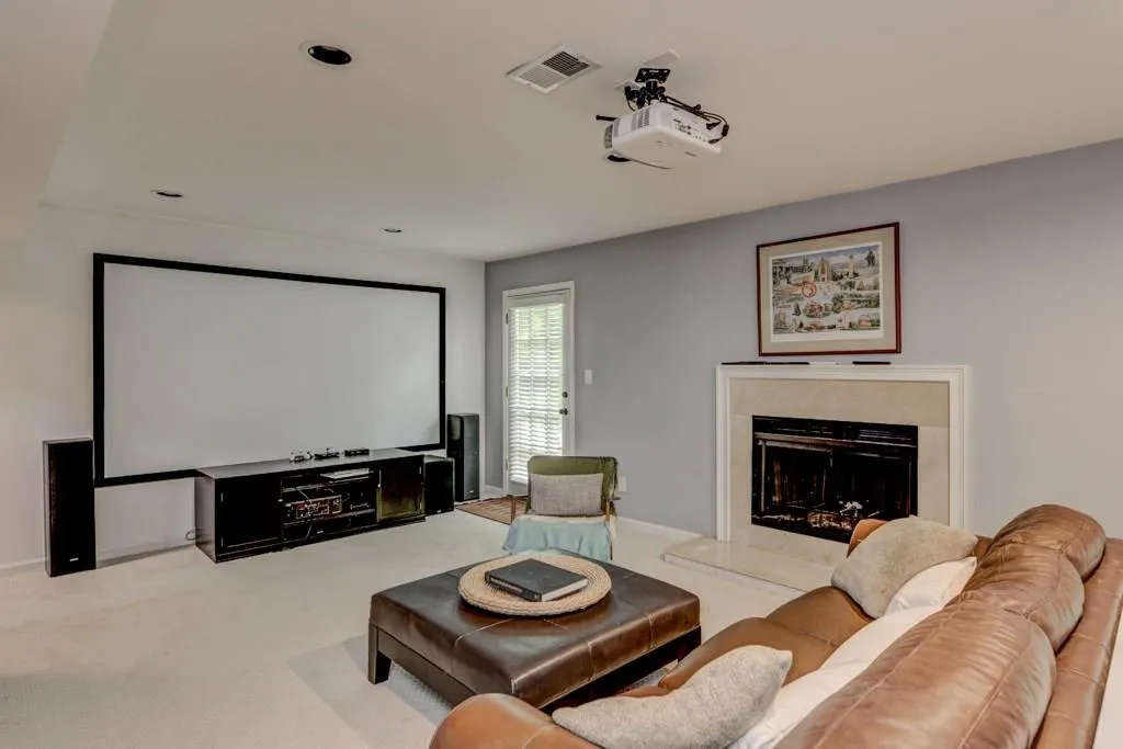 5360 Timber Trail, Sandy Springs, Georgia 30342, 4 Bedrooms Bedrooms, ,3 BathroomsBathrooms,Residential,Sold,5360 Timber Trail,5946513