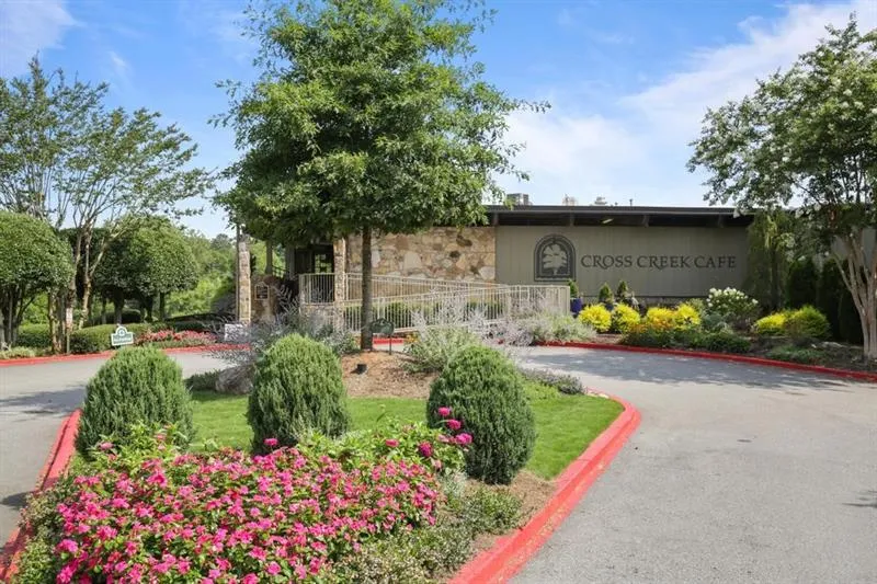 Atlanta, Georgia 30327, 2 Bedrooms Bedrooms, ,2 BathroomsBathrooms,Residential,For Sale,7610733