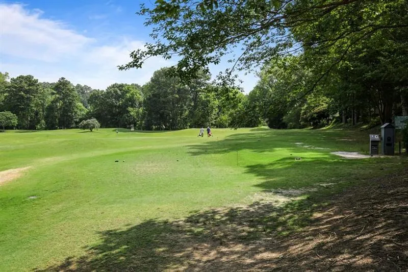 Atlanta, Georgia 30327, 2 Bedrooms Bedrooms, ,2 BathroomsBathrooms,Residential,For Sale,7610733