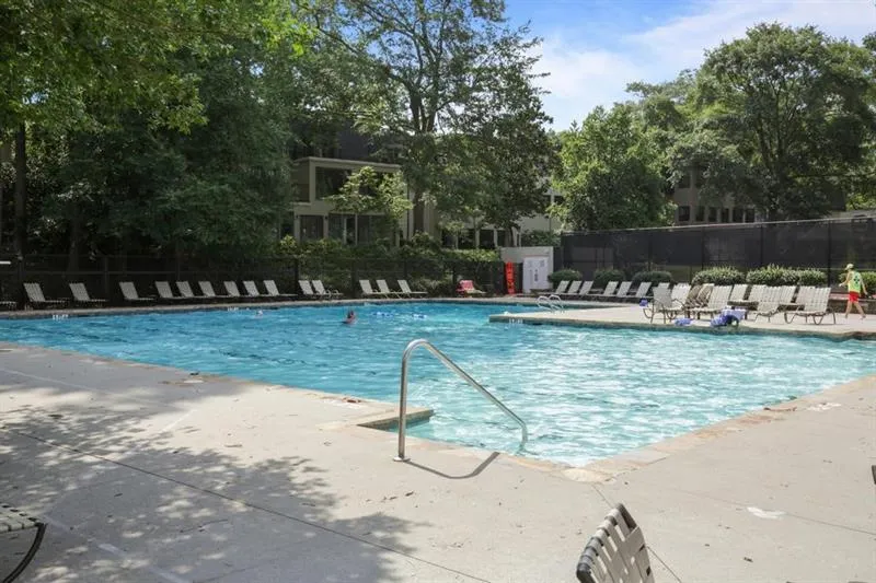 Atlanta, Georgia 30327, 2 Bedrooms Bedrooms, ,2 BathroomsBathrooms,Residential,For Sale,7610733