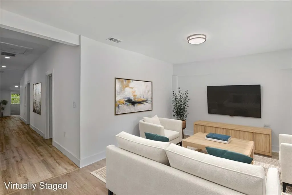 480 James P Brawley Drive Nw, Atlanta, Georgia 30318, 5 Bedrooms Bedrooms, 0 ,3 BathroomsBathrooms,Residential,For Sale,480 James P Brawley Drive Nw,7697334