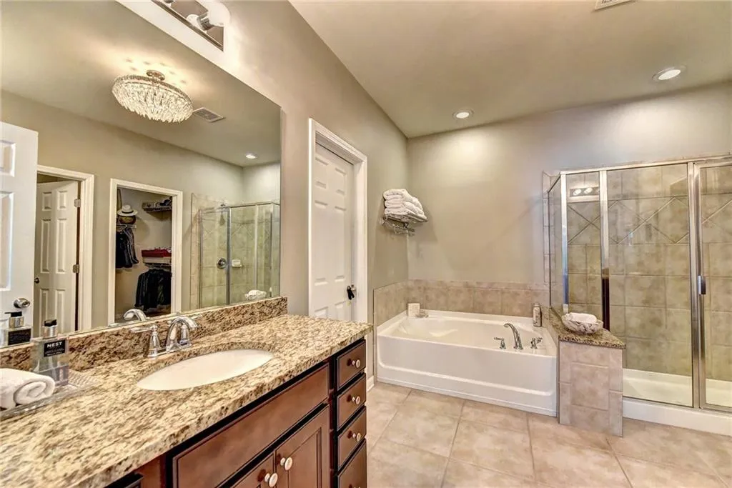 5520 Parkerton Lane, Atlanta, Georgia 30342, 3 Bedrooms Bedrooms, ,3 BathroomsBathrooms,Residential,Sold,5520 Parkerton Lane,6634828