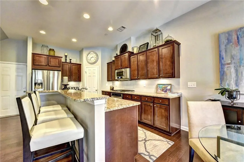 5520 Parkerton Lane, Atlanta, Georgia 30342, 3 Bedrooms Bedrooms, ,3 BathroomsBathrooms,Residential,Sold,5520 Parkerton Lane,6634828