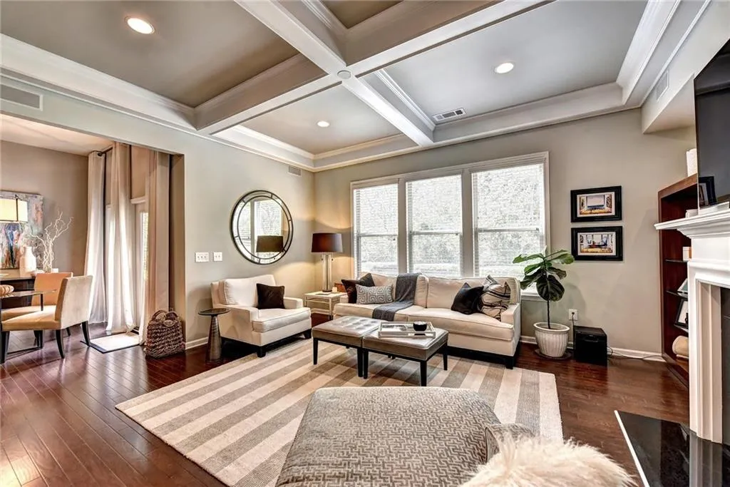 5520 Parkerton Lane, Atlanta, Georgia 30342, 3 Bedrooms Bedrooms, ,3 BathroomsBathrooms,Residential,Sold,5520 Parkerton Lane,6634828