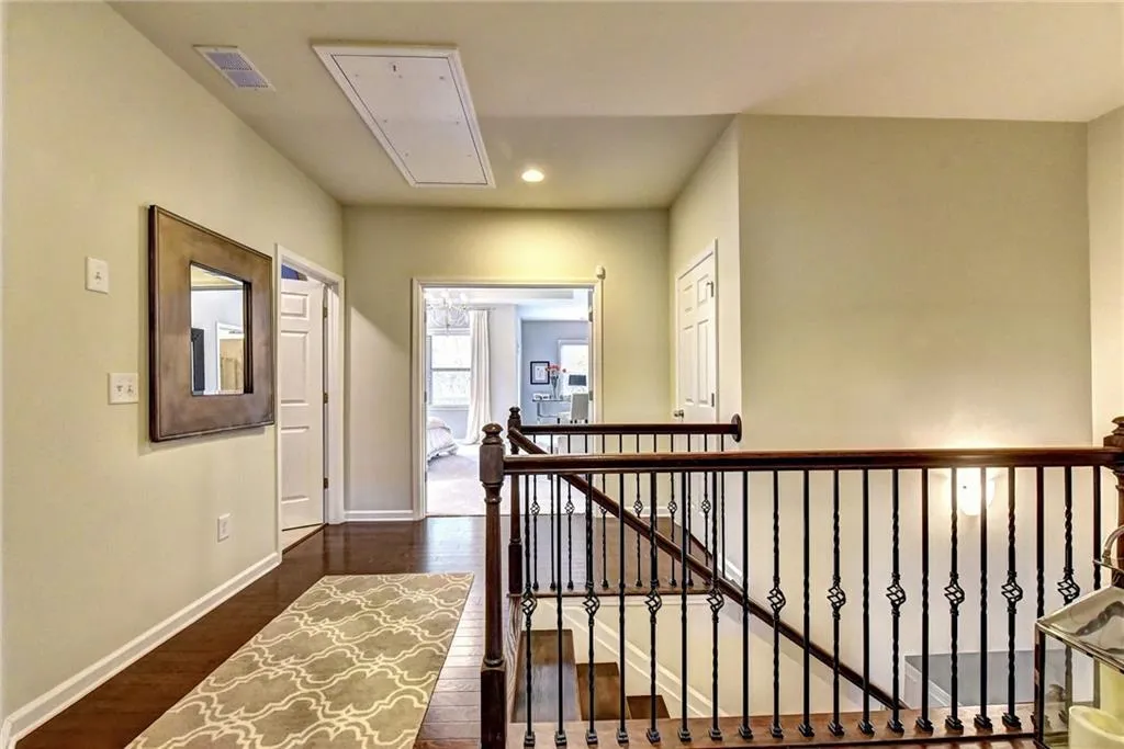 5520 Parkerton Lane, Atlanta, Georgia 30342, 3 Bedrooms Bedrooms, ,3 BathroomsBathrooms,Residential,Sold,5520 Parkerton Lane,6634828