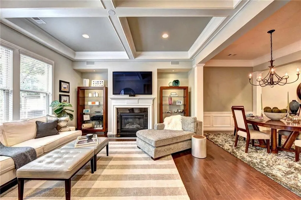 5520 Parkerton Lane, Atlanta, Georgia 30342, 3 Bedrooms Bedrooms, ,3 BathroomsBathrooms,Residential,Sold,5520 Parkerton Lane,6634828