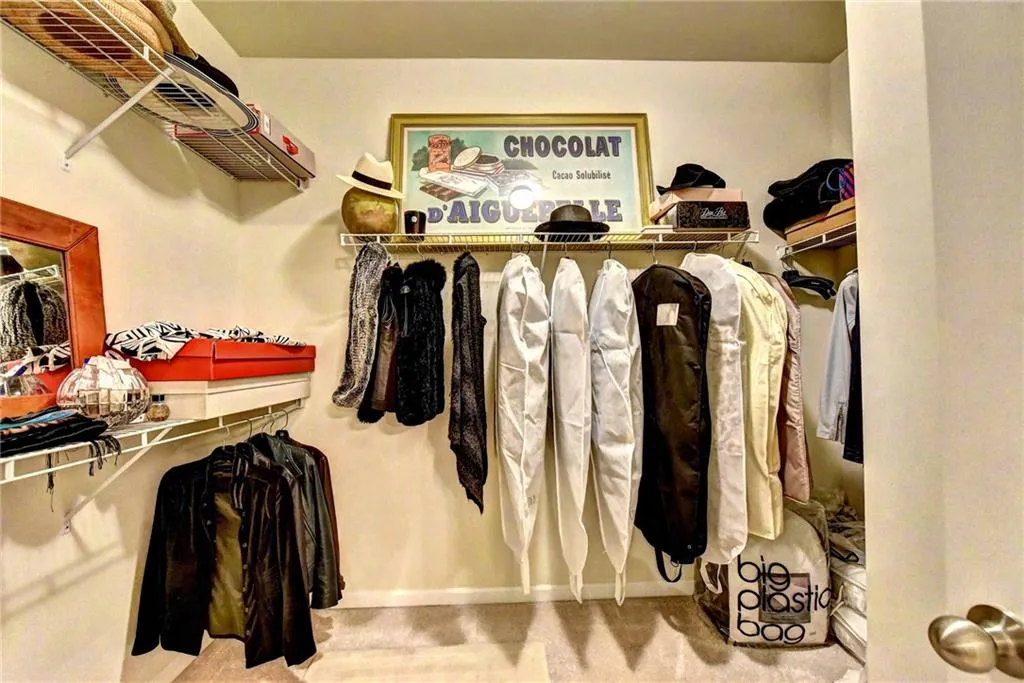 5520 Parkerton Lane, Atlanta, Georgia 30342, 3 Bedrooms Bedrooms, ,3 BathroomsBathrooms,Residential,Sold,5520 Parkerton Lane,6634828