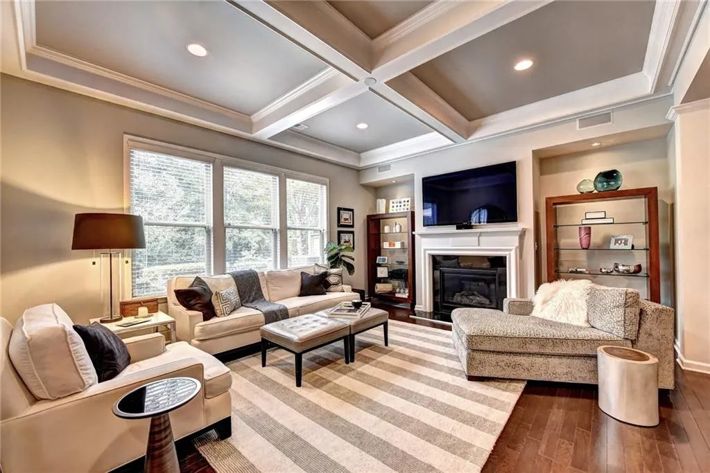 5520 Parkerton Lane, Atlanta, Georgia 30342, 3 Bedrooms Bedrooms, ,3 BathroomsBathrooms,Residential,Sold,5520 Parkerton Lane,6634828