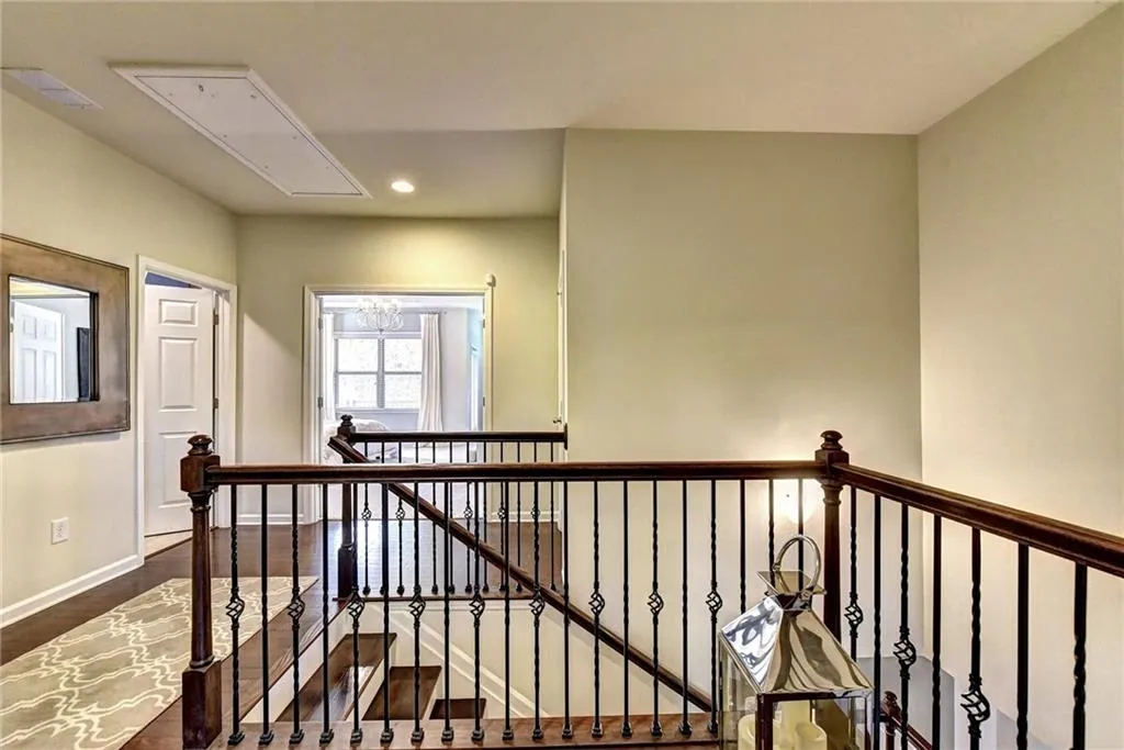 5520 Parkerton Lane, Atlanta, Georgia 30342, 3 Bedrooms Bedrooms, ,3 BathroomsBathrooms,Residential,Sold,5520 Parkerton Lane,6634828