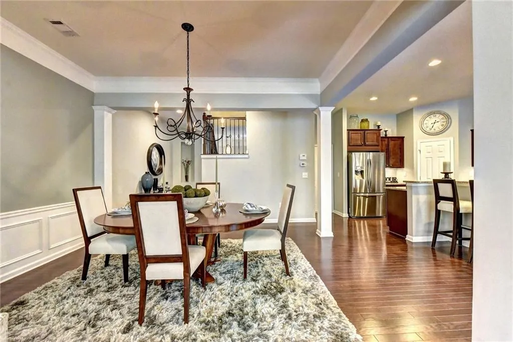 5520 Parkerton Lane, Atlanta, Georgia 30342, 3 Bedrooms Bedrooms, ,3 BathroomsBathrooms,Residential,Sold,5520 Parkerton Lane,6634828