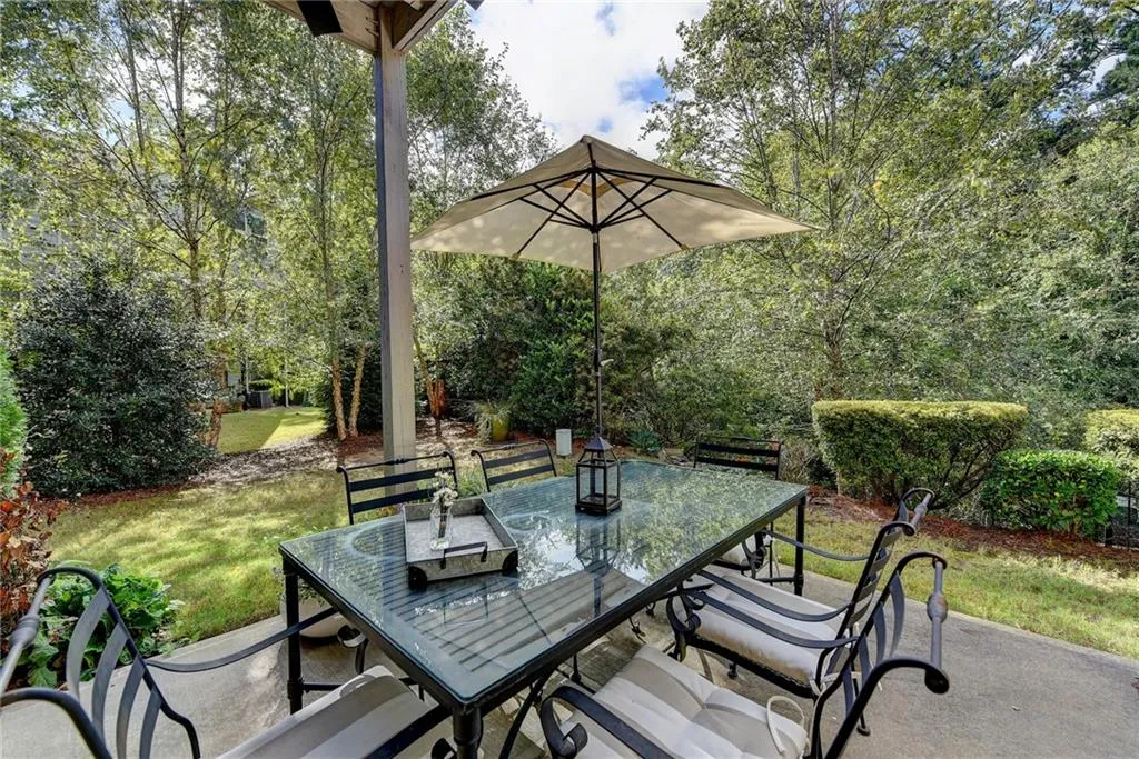 5520 Parkerton Lane, Atlanta, Georgia 30342, 3 Bedrooms Bedrooms, ,3 BathroomsBathrooms,Residential,Sold,5520 Parkerton Lane,6634828